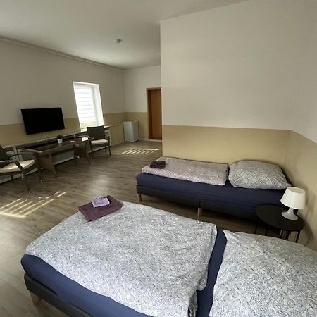 Doppelzimmer Mit Bad- Fernseher Meine Ngoại thất bức ảnh